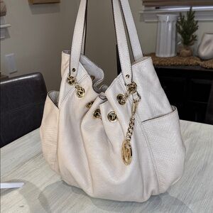 Vintage Michael Kors Blush Slouchy Hobo Leather Shoulder Bag